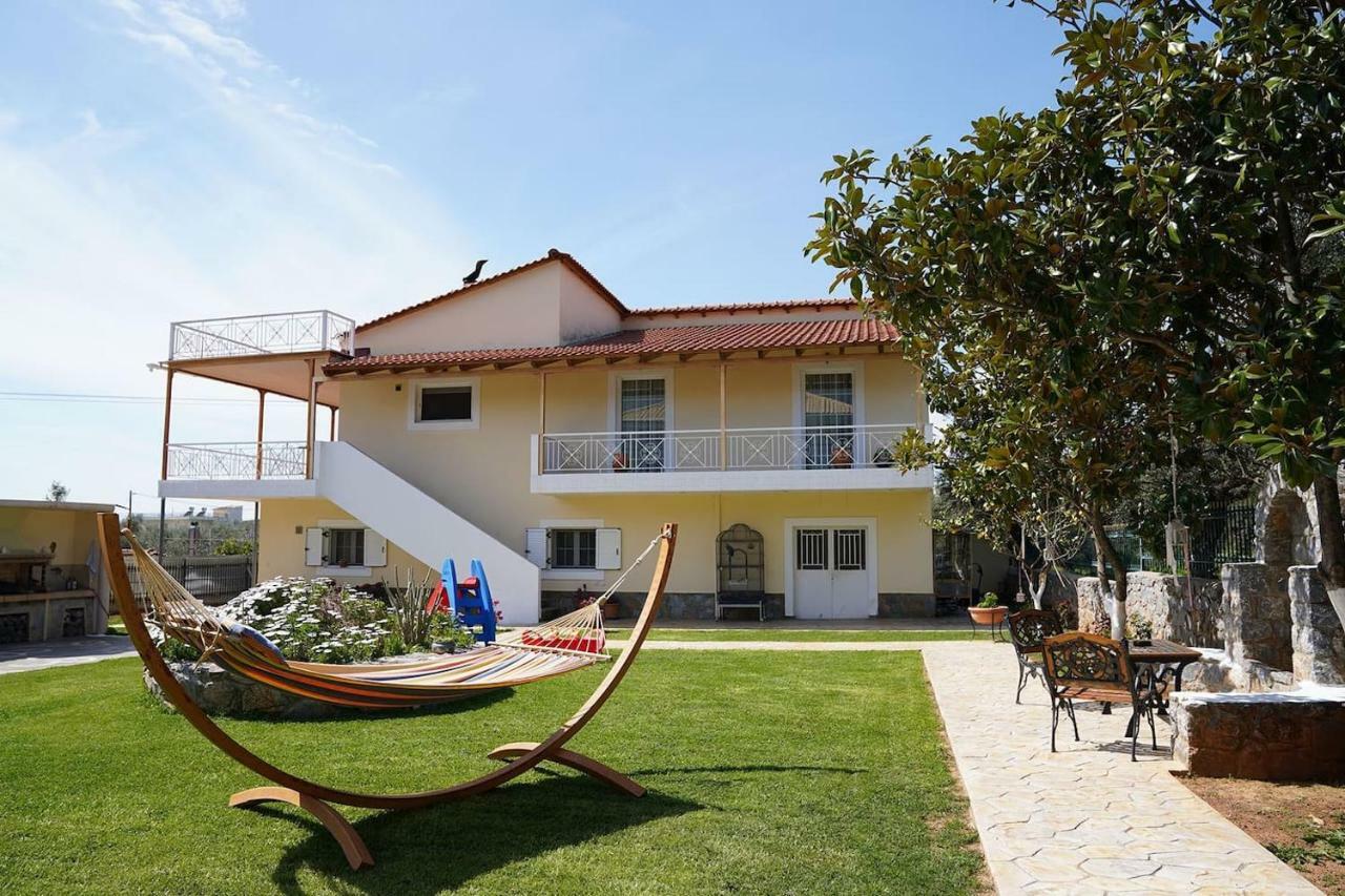 Eleni'S Holiday Home 卡拉马塔 外观 照片